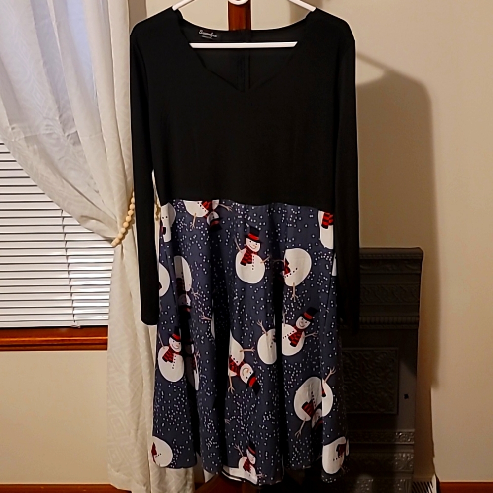 XL Super Cute Snowman Dress